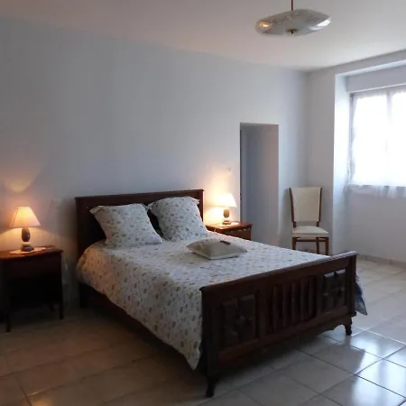 Holiday home Maison Independante Avec Cheminee Et Jardin Clos - Montagne Bourbonnaise, Proche Randonnees Et Vichy - Fr-1-489-280