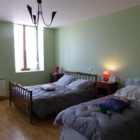 Holiday home Maison Independante Avec Cheminee Et Jardin Clos - Montagne Bourbonnaise, Proche Randonnees Et Vichy - Fr-1-489-280 *